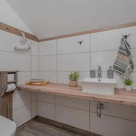 Apartman Lukec Estate Kostel