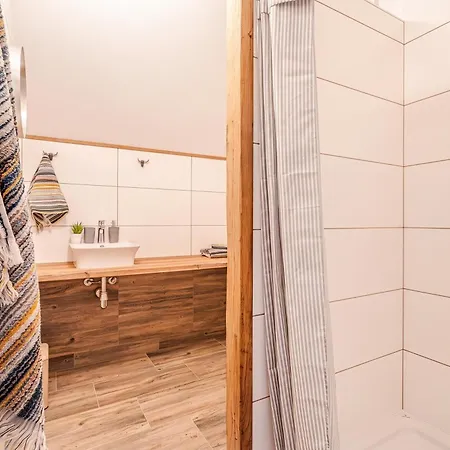 Lukec Estate Lägenhet *