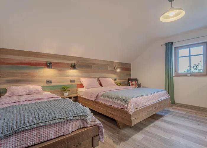 公寓 Lukec Estate *